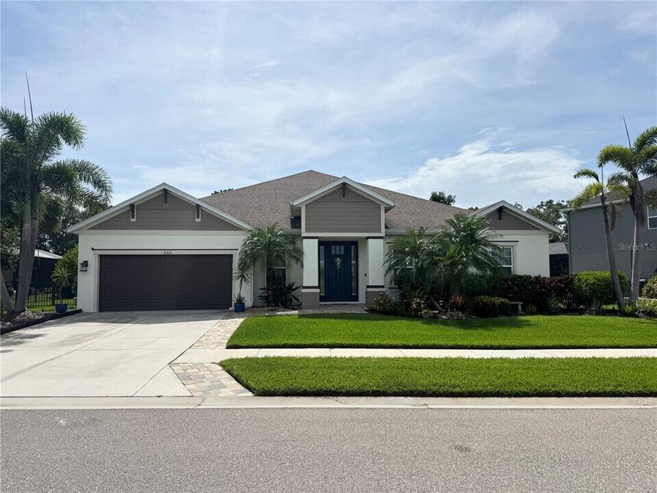 6310 Anise Dr in Sarasota, FL - Building Photo
