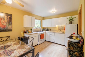 3140 SW Carson St, Unit 3140 in Portland, OR - Building Photo - Building Photo