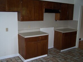 2616 New Walkertown Rd in Winston-Salem, NC - Building Photo - Building Photo