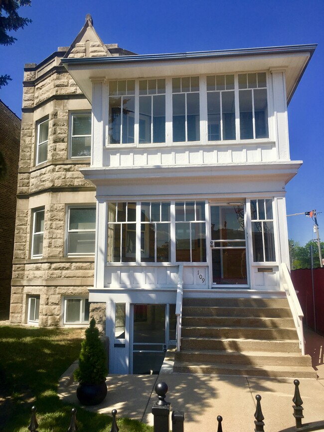 109 - 115 S. Maple in Oak Park, IL - Foto de edificio - Building Photo