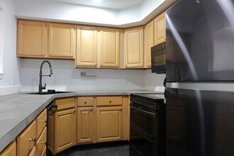 104 Atlantic Ave in Lynbrook, NY - Building Photo - Building Photo