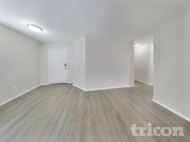 7618 Crestway Ridge in San Antonio, TX - Building Photo - Building Photo