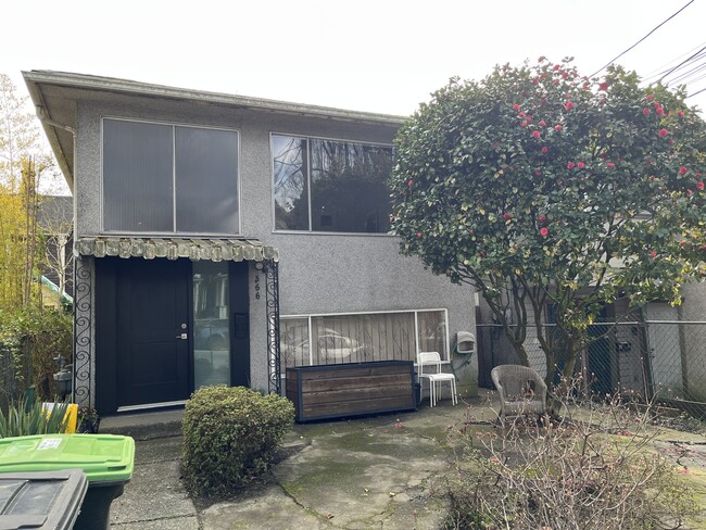 property at 566 Prior St