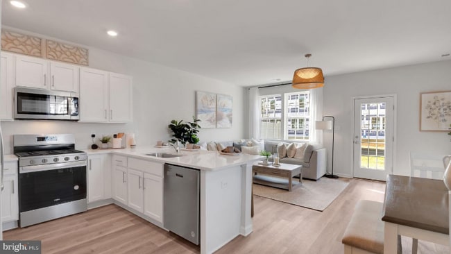 property at 19 Whaler Dr