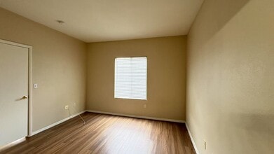 2191 Hussium Hills St in Las Vegas, NV - Building Photo - Building Photo