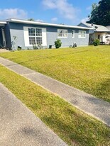 50 Adkinson Dr in Pensacola, FL - Building Photo