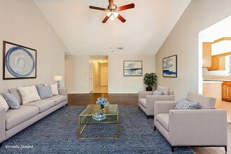 6217 Cool Springs Dr in Arlington, TX - Foto de edificio - Building Photo