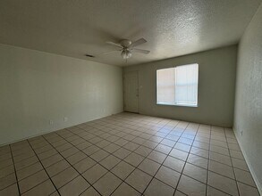 411 E Central Texas Expy-Unit -#02 in Killeen, TX - Building Photo - Building Photo