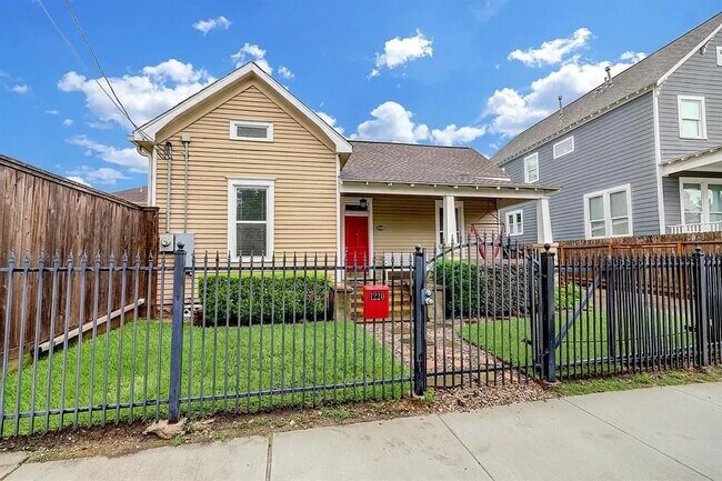 1220 Wagner St in Houston, TX - Building Photo - Building Photo