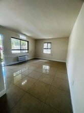 2401 SW 22nd St in Miami, FL - Building Photo - Building Photo