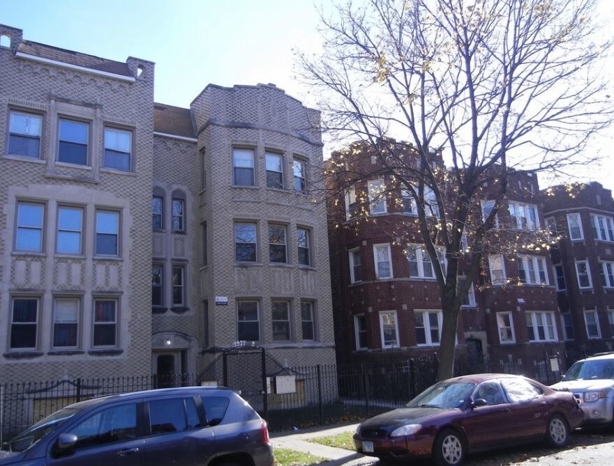 7927-7949 S Essex Ave in Chicago, IL - Building Photo