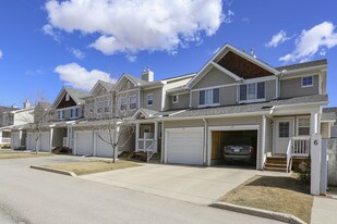 48 Country Village Vill NW in Calgary, AB - Building Photo