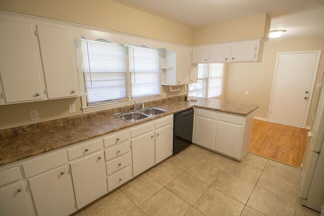 2309 Highland Dr in Columbia, MO - Building Photo - Building Photo