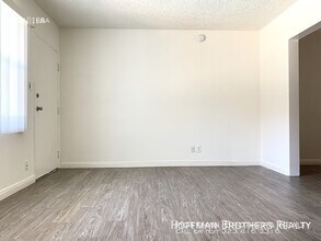 1031 S Westlake Ave, Unit 9 in Los Angeles, CA - Building Photo - Building Photo