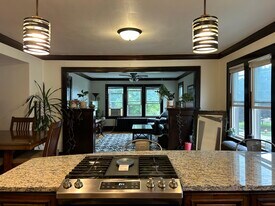 1630 Hague Ave, Unit 1 in St. Paul, MN - Building Photo