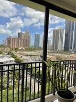 17021 N Bay Rd in Sunny Isles Beach, FL - Building Photo