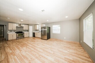 906 SW G Ave in Lawton, OK - Building Photo - Building Photo