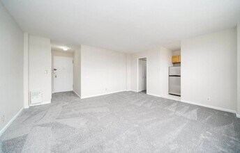 1225 KENNEDY Blvd in Bayonne, NJ - Building Photo - Building Photo