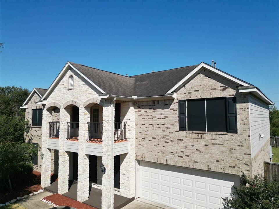 3203 Longhorn Cir in Manvel, TX - Foto de edificio