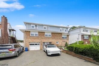 70 Maple Ave in Woodland Park, NJ - Building Photo - Building Photo