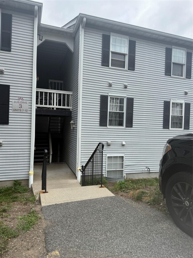 property at 3 Lexington Hills Rd