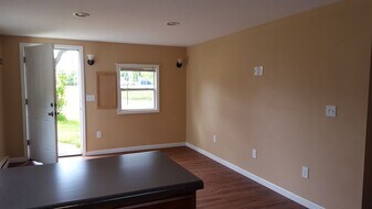 911 21st St N in Wisconsin Rapids, WI - Building Photo