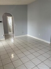 1065 NW 127th Path in Miami, FL - Building Photo - Building Photo