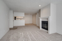 Residences at Bear Creek in Lakewood, CO - Building Photo - Interior Photo