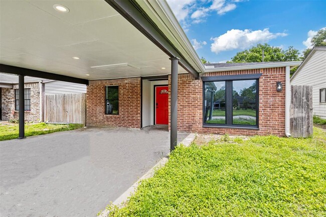 property at 2207 Mykawa Rd