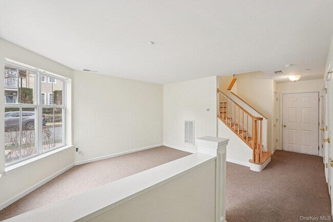 2 Leeward Dr in Haverstraw, NY - Building Photo - Building Photo