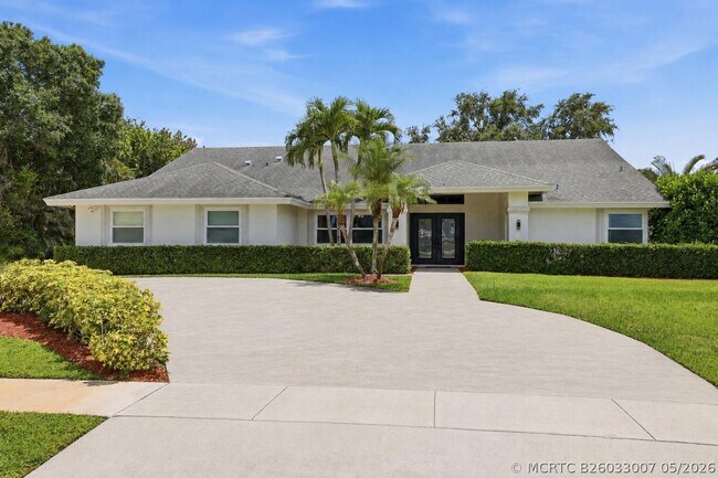 property at 15600 Rolling Meadows Cir