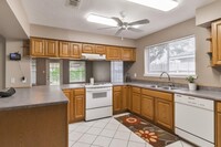 6215 Brookdale Dr in League City, TX - Building Photo - Building Photo