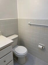 3518 Rhoads Ave, Unit A in Newtown Square, PA - Foto de edificio - Building Photo