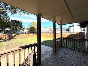 3933 Park Ln in Dallas, TX - Building Photo - Building Photo