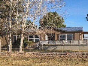 6490 SW Powell Butte Hwy in Powell Butte, OR - Building Photo - Building Photo