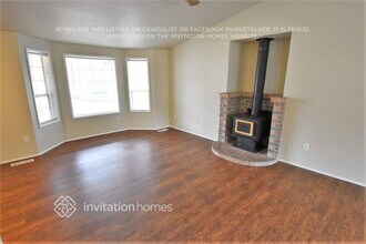 15505 18th Ave Ct E in Tacoma, WA - Foto de edificio - Building Photo