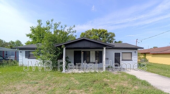 property at 7762 Lake Park Dr