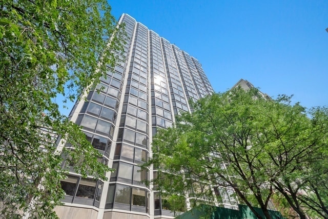 property at 50 E Bellevue Pl