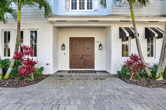 200 NW 10th St in Boca Raton, FL - Building Photo - Building Photo