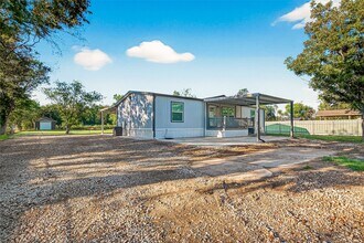 1115 1 Oak Chase Rd in Rosharon, TX - Building Photo - Building Photo