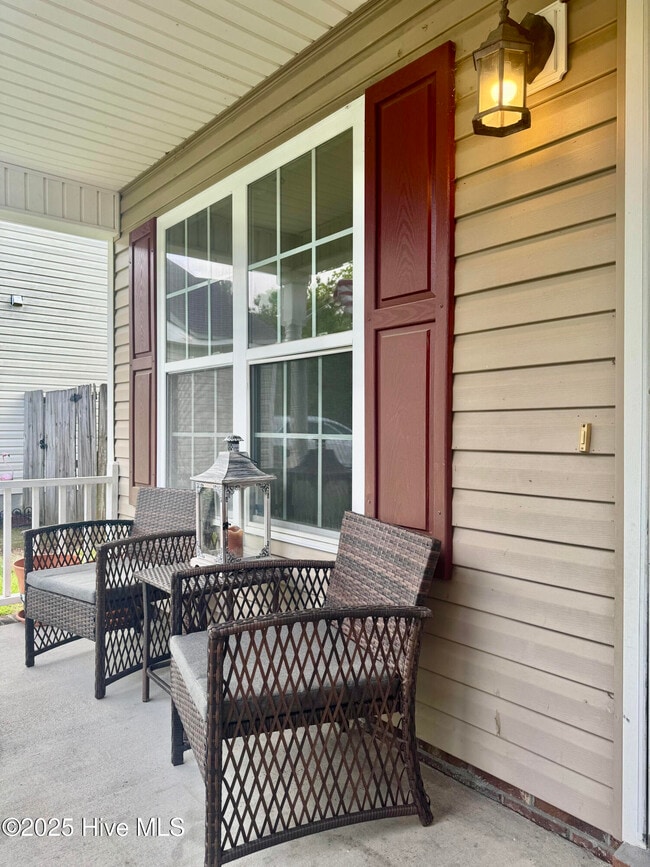 302 Mattocks Ave in Maysville, NC - Building Photo - Building Photo