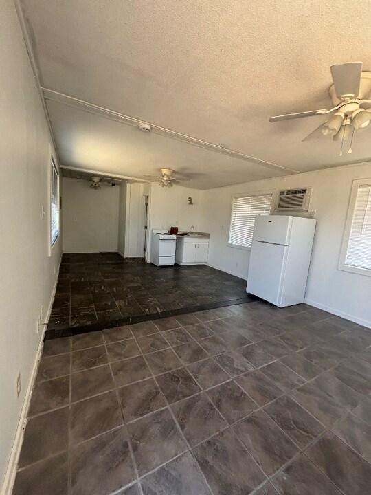 1610 Rose Ave in Merced, CA - Building Photo