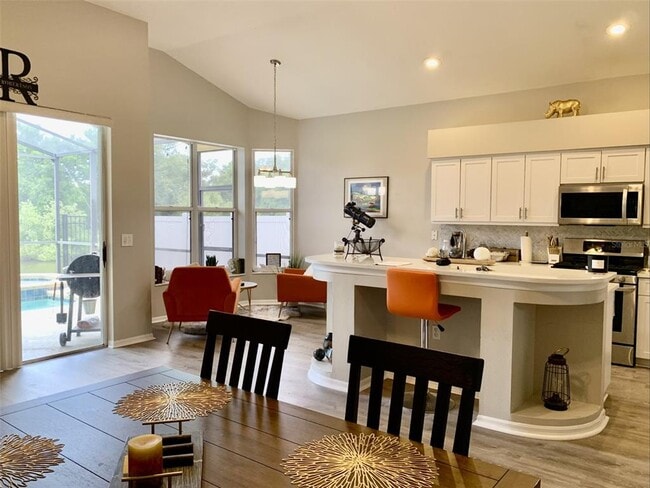 2015 Wrangler Dr in Brandon, FL - Building Photo - Building Photo