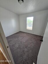 22548 W Skinner Dr in Wittmann, AZ - Building Photo - Building Photo