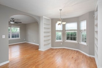108 Berrydowns Drive in Morrisville, NC - Foto de edificio - Building Photo