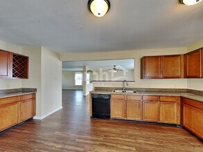 8243 Retreat Ln in Indianapolis, IN - Building Photo - Building Photo