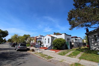 Showing: Thursday 5/10 from 10:00am-12:00pm in Berkeley, CA - Building Photo - Other