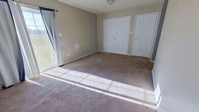 4077 Majestic Ct in Dover, PA - Building Photo - Building Photo