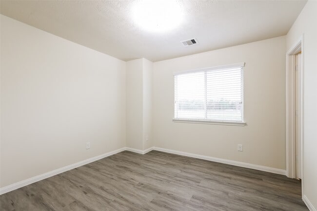 12318 Roy Mix Bohn Lane