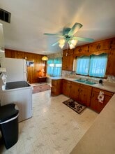 317 2nd Ave in Hampton, IL - Building Photo - Building Photo